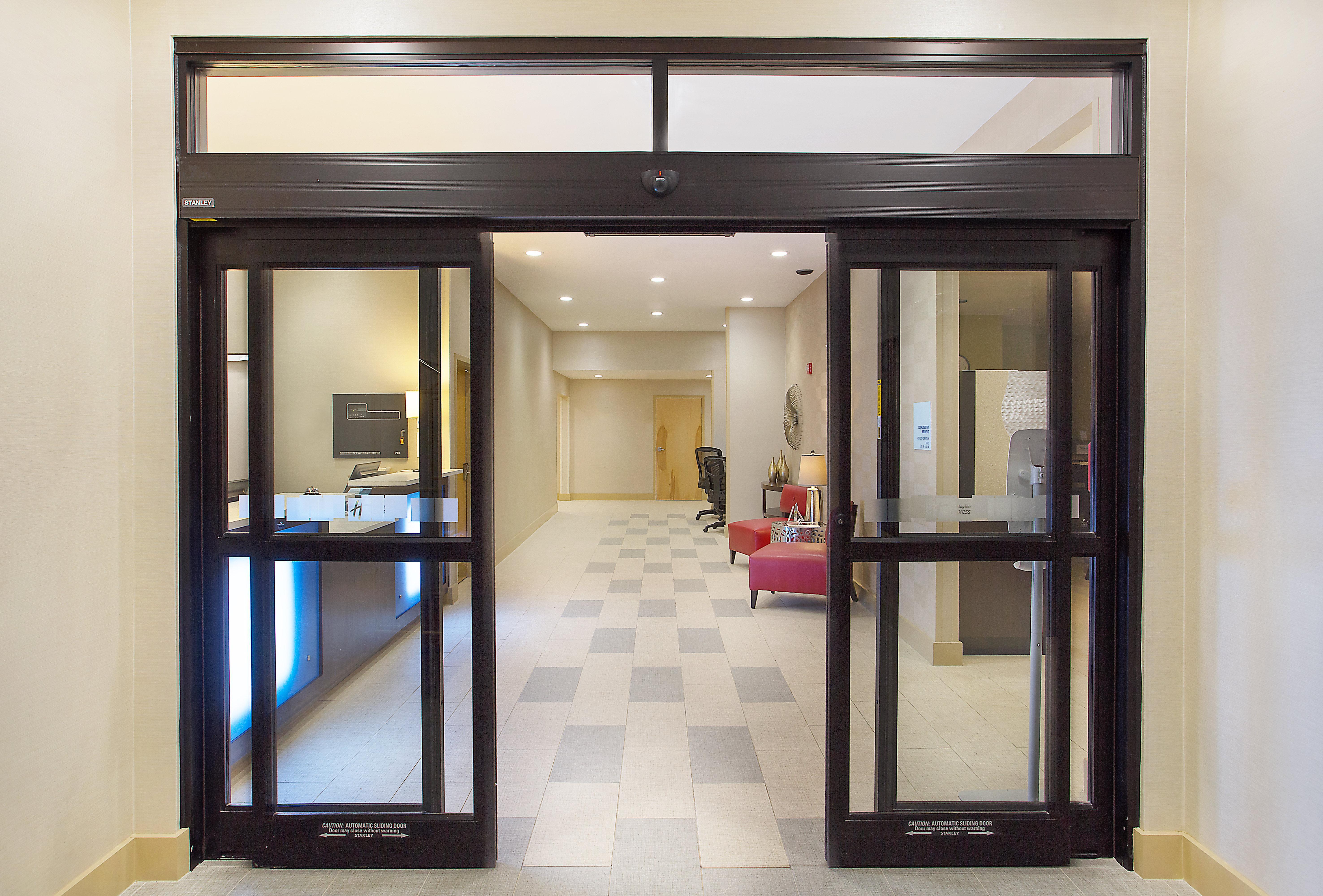 Holiday Inn Express Berea By Ihg Dış mekan fotoğraf